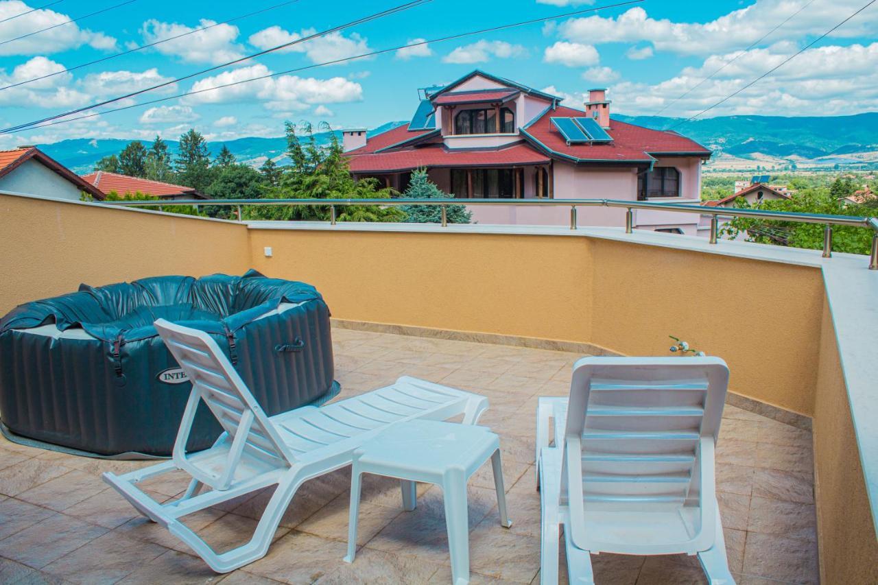 Guesthouse The Rock Saparewa Banja Exterior foto
